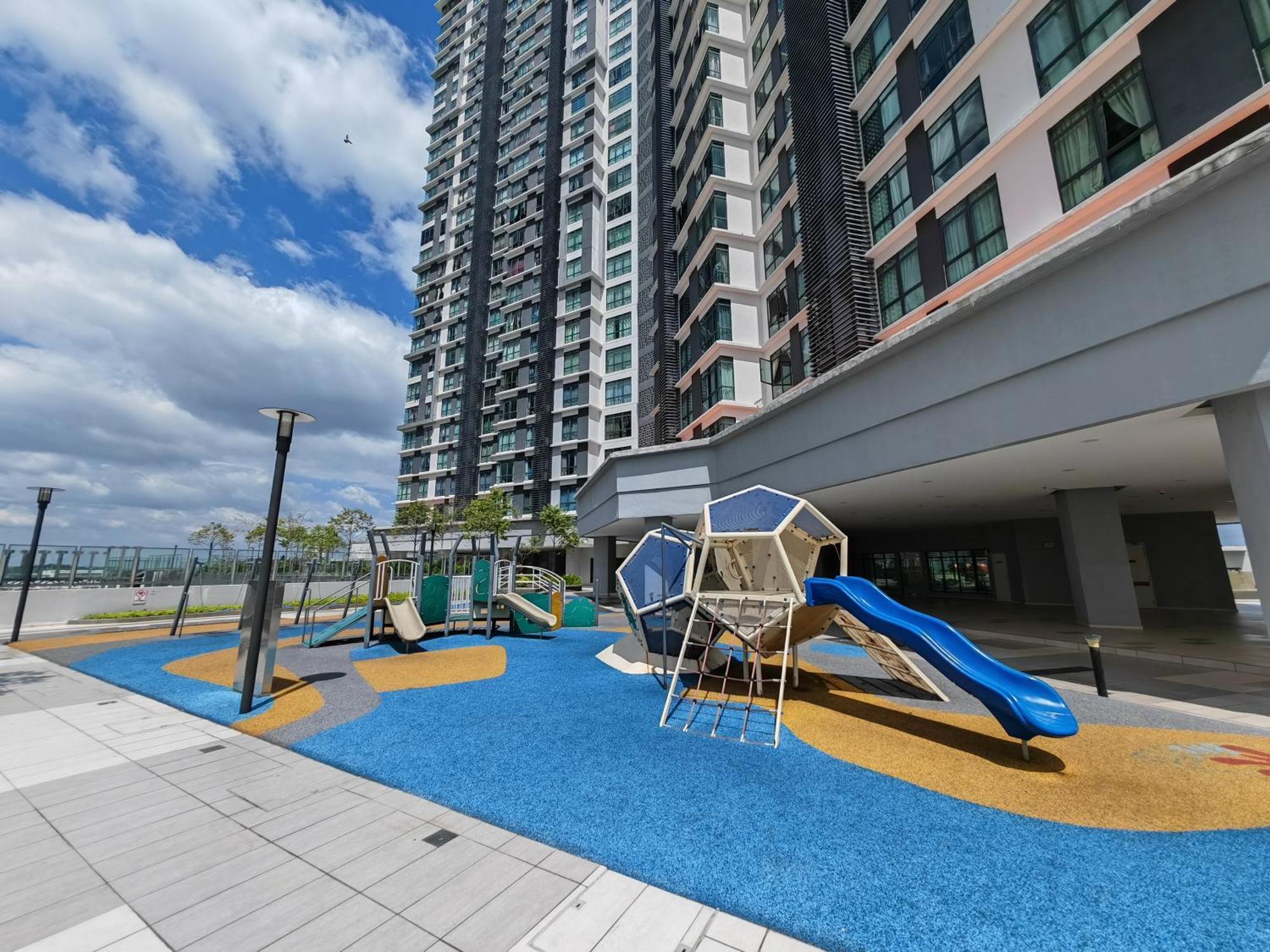 Santai Homestay Cyberjaya Exterior foto
